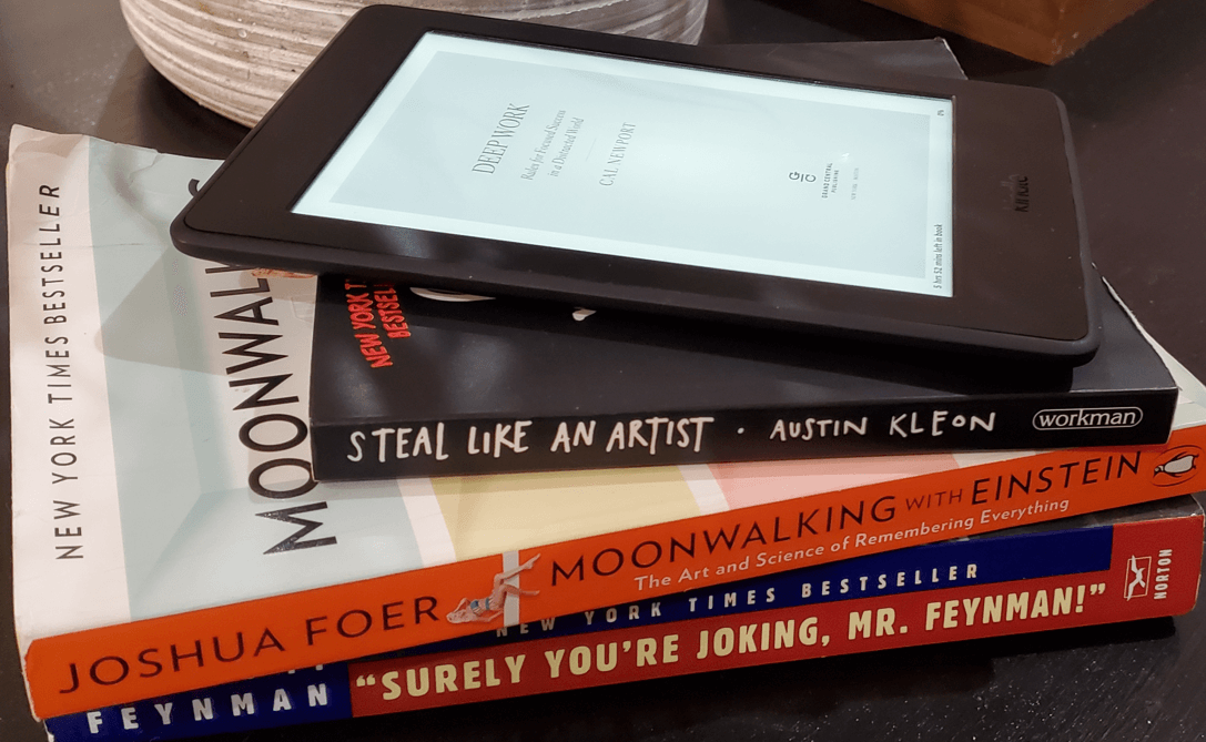 8 Books to gift Co-Workers, Employees, Clients or your Boss